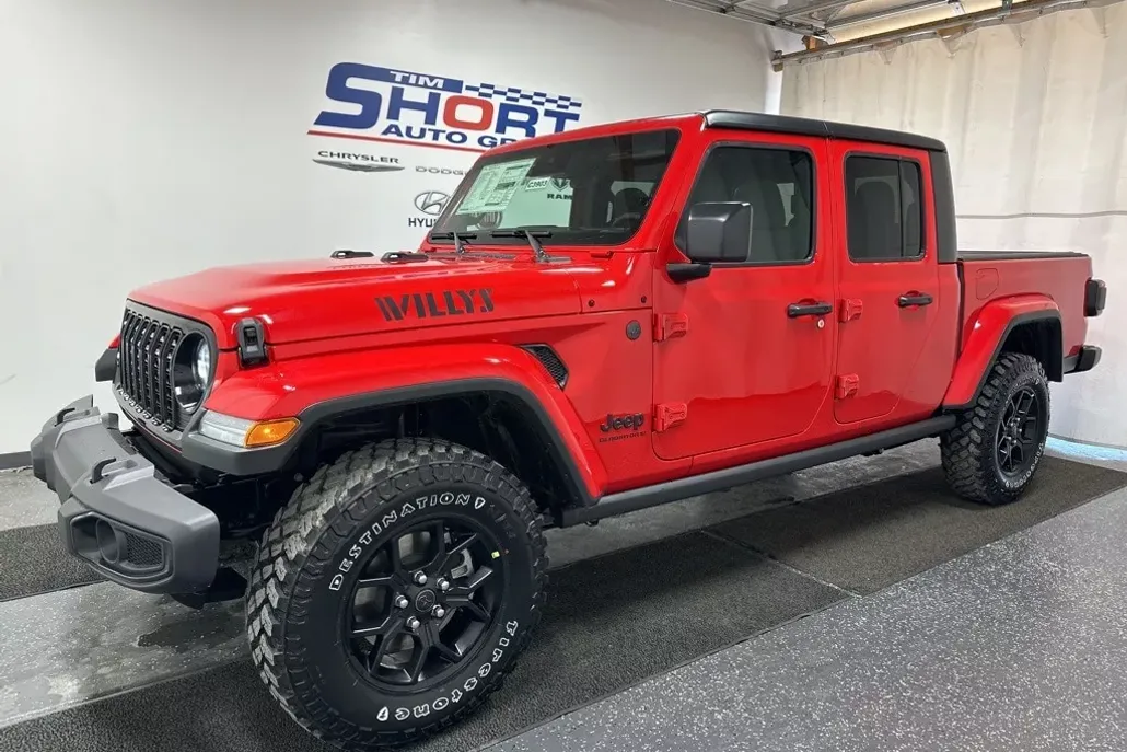 2025 Jeep Gladiator Willys photo 1