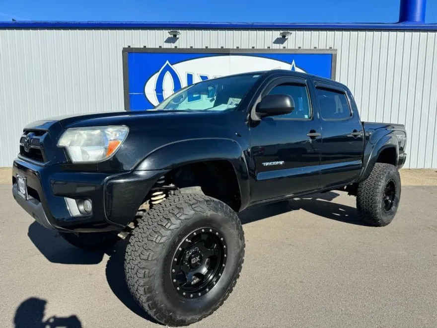 2014 Toyota Tacoma V6 photo 1