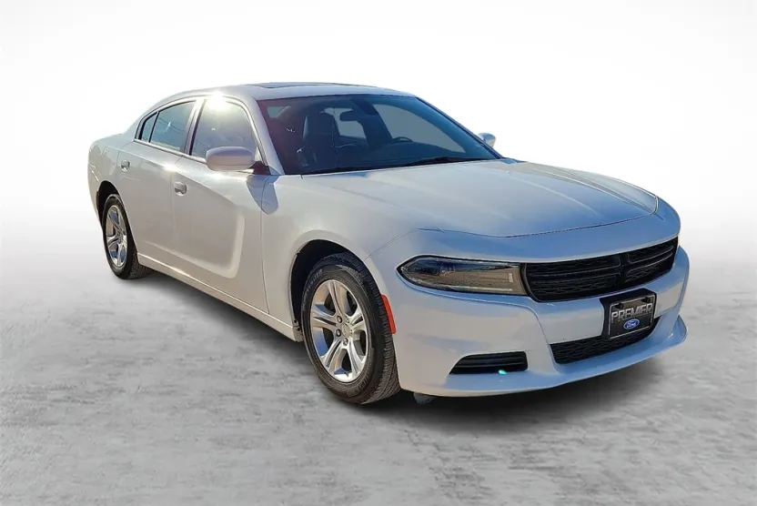 2022 Dodge Charger SXT photo 1