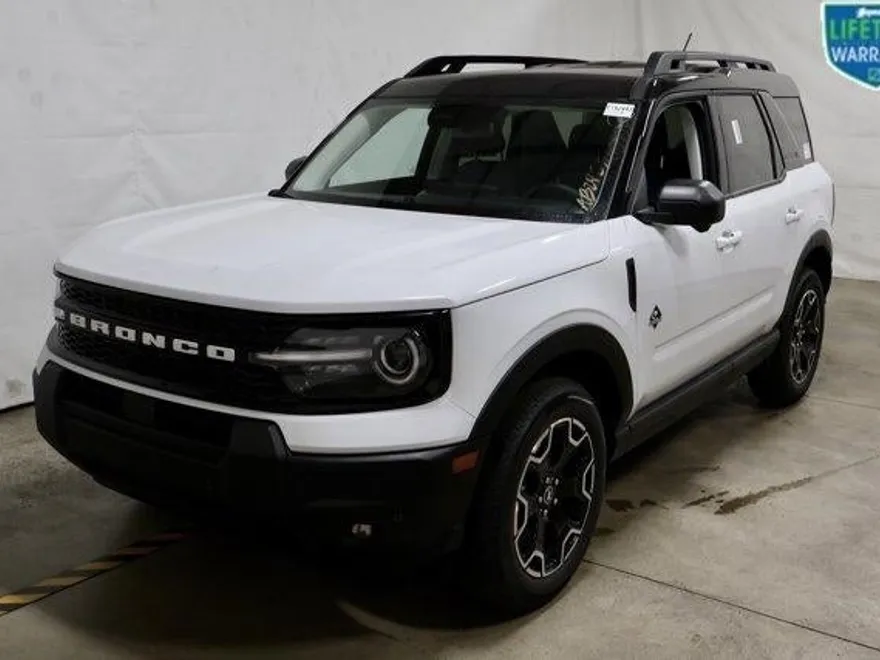 2025 Ford Bronco Sport Outer Banks photo 1
