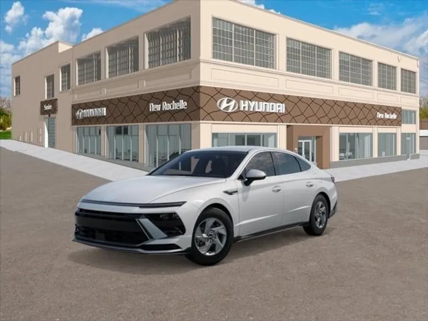 2025 Hyundai Sonata SE photo 1