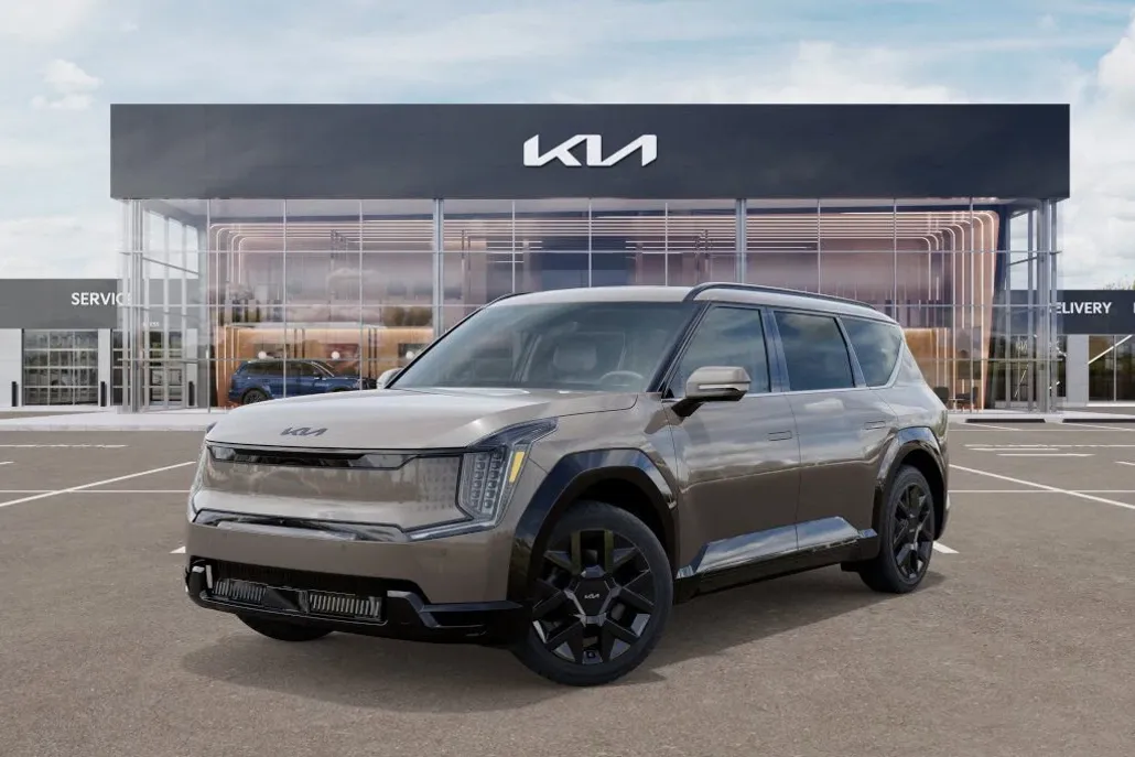 2026 Kia EV9 Land photo 1