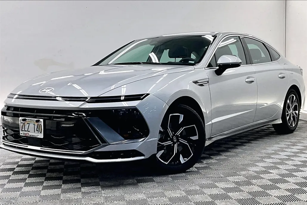 2024 Hyundai Sonata SEL photo 1