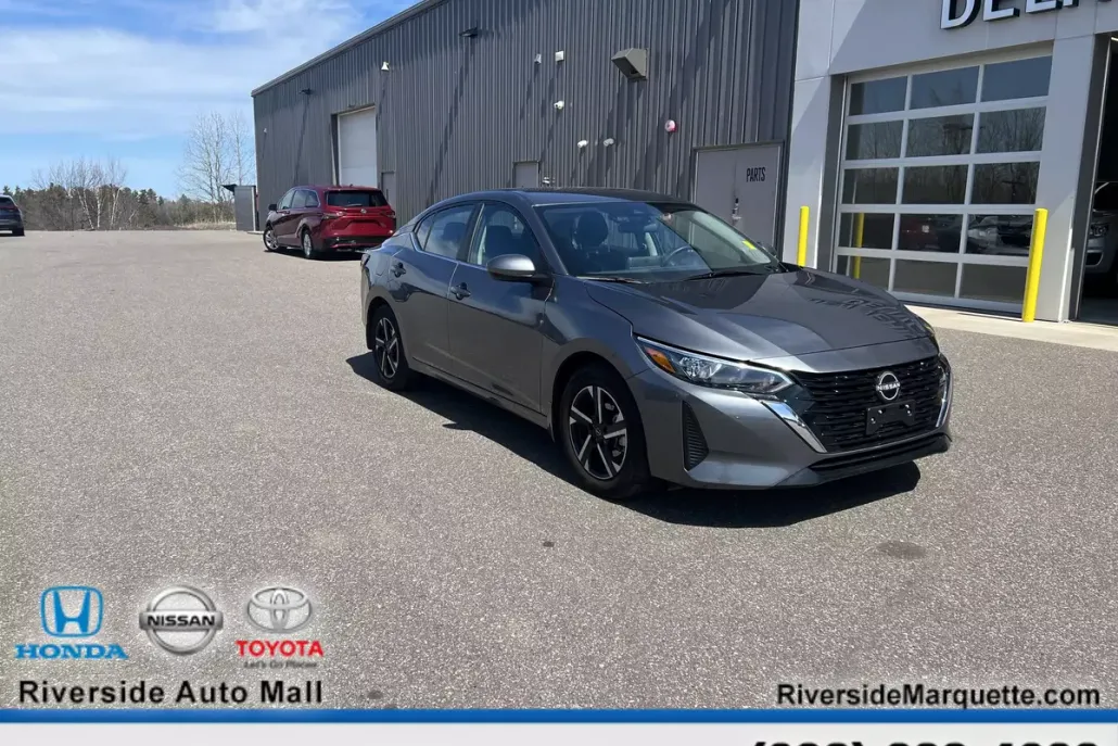 2024 Nissan Sentra SV photo 1