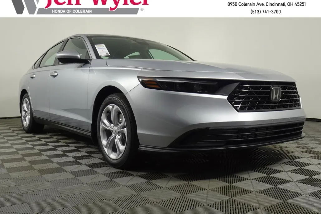 2025 Honda Accord LX photo 1