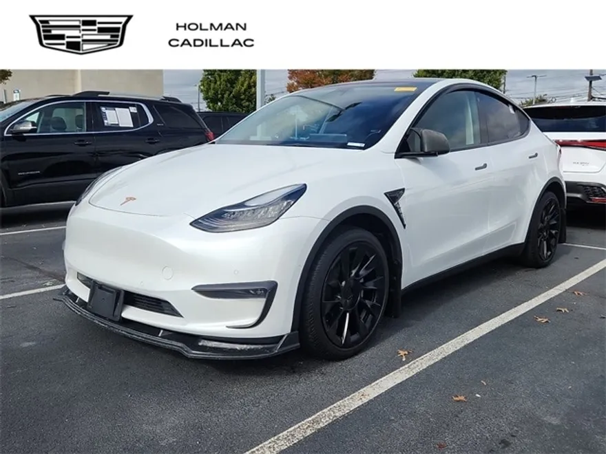 2022 Tesla Model Y Long Range photo 1