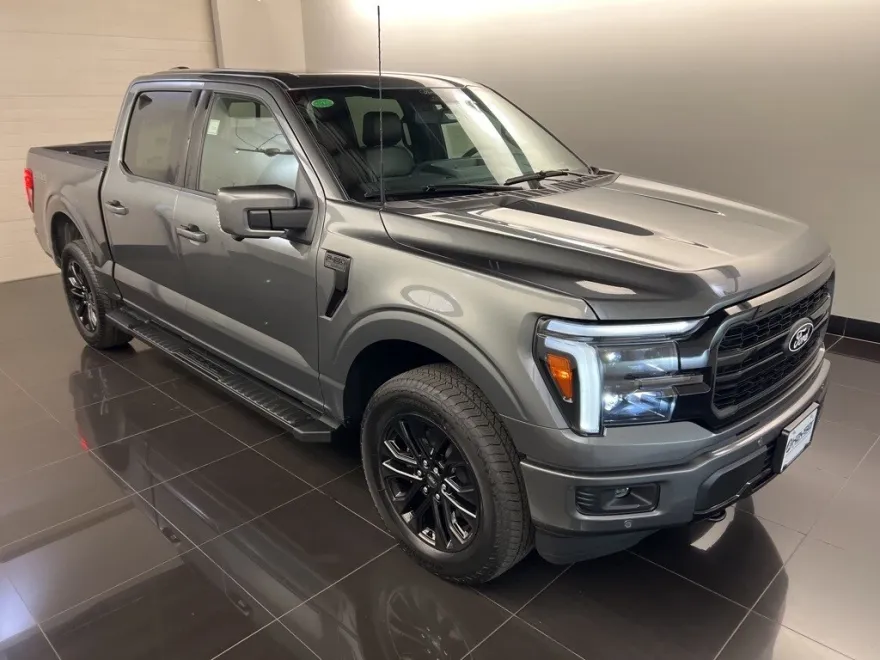 2025 Ford F-150 Lariat photo 1