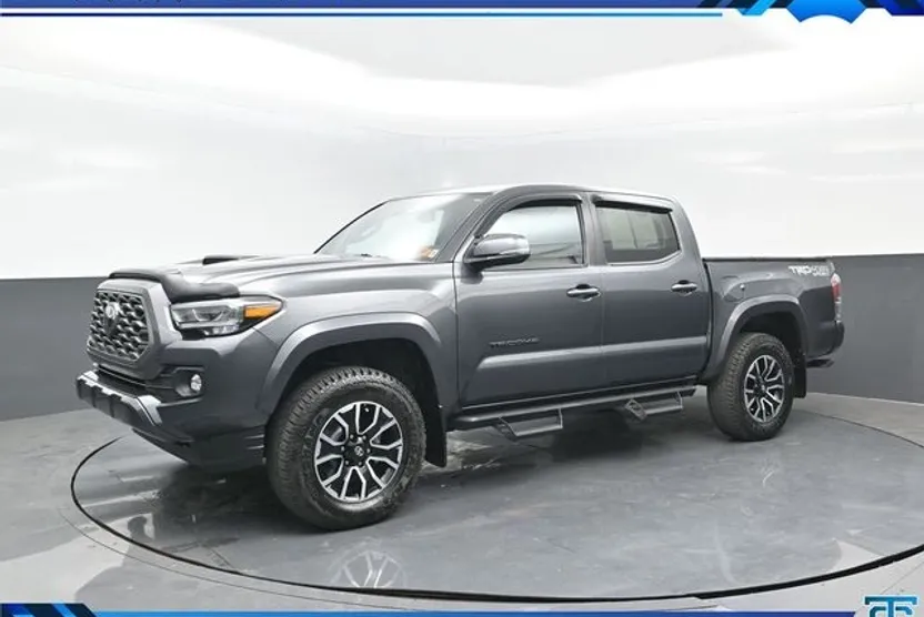 2023 Toyota Tacoma TRD Sport photo 1