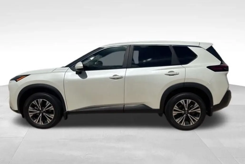 2023 Nissan Rogue SV photo 1