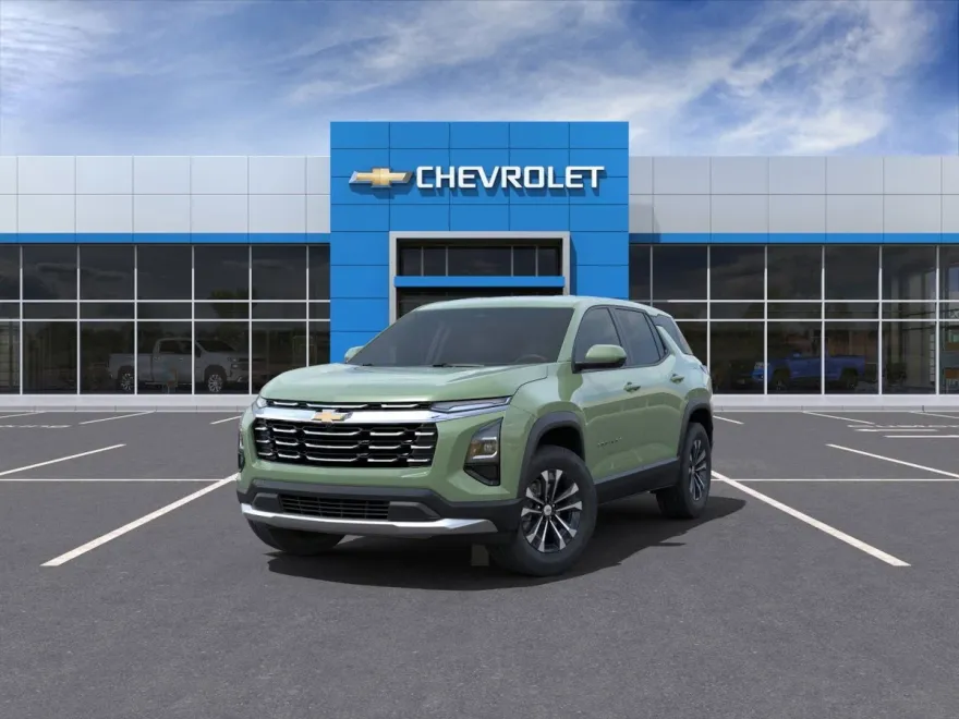 2025 Chevrolet Equinox LT photo 8