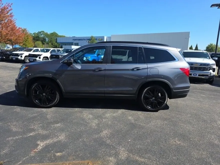2022 Honda Pilot Special Edition photo 1