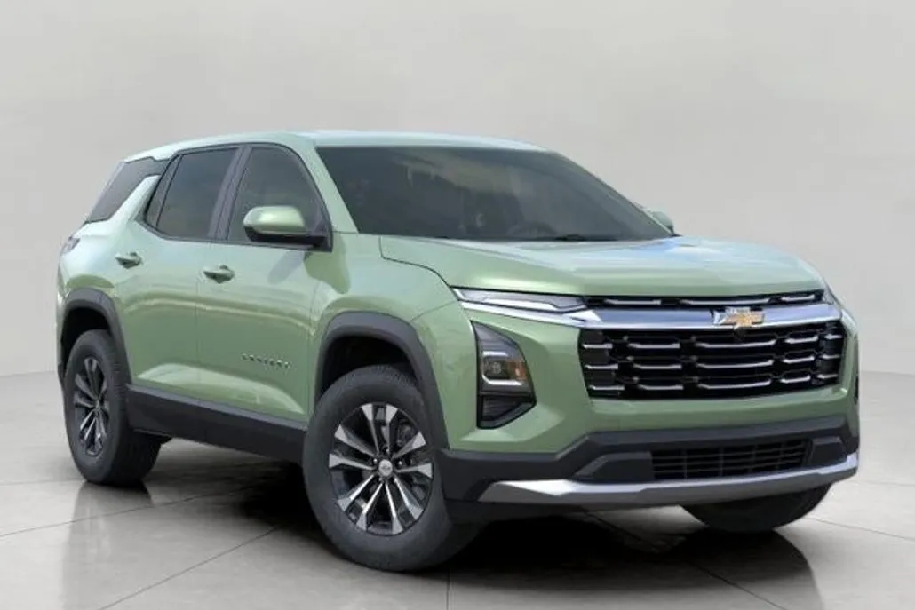 2026 Chevrolet Equinox LT photo 1