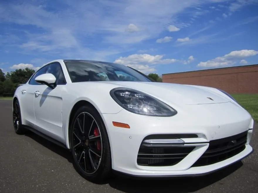2018 Porsche Panamera Turbo photo 1