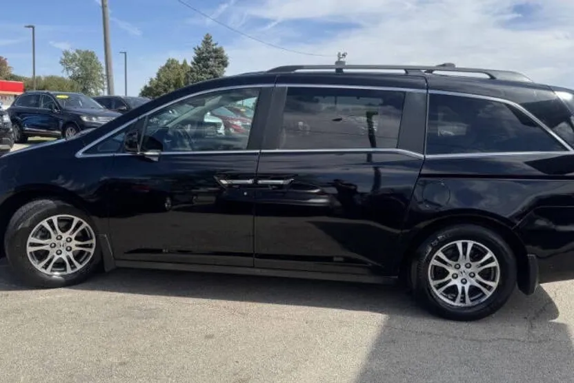 2013 Honda Odyssey EX-L photo 1