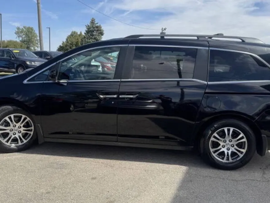 2013 Honda Odyssey EX-L photo 1