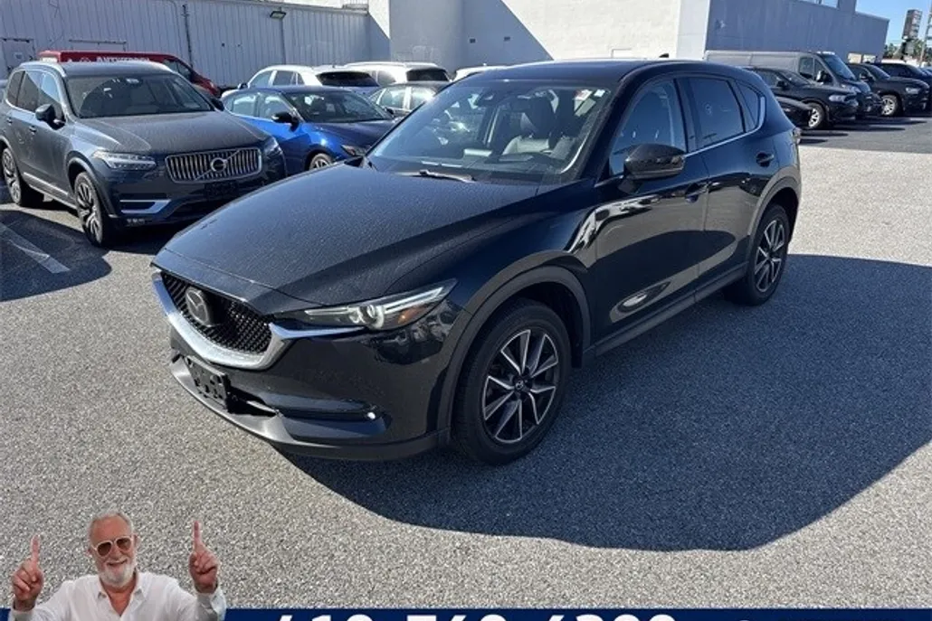 2017 Mazda CX-5 Grand Touring photo 1