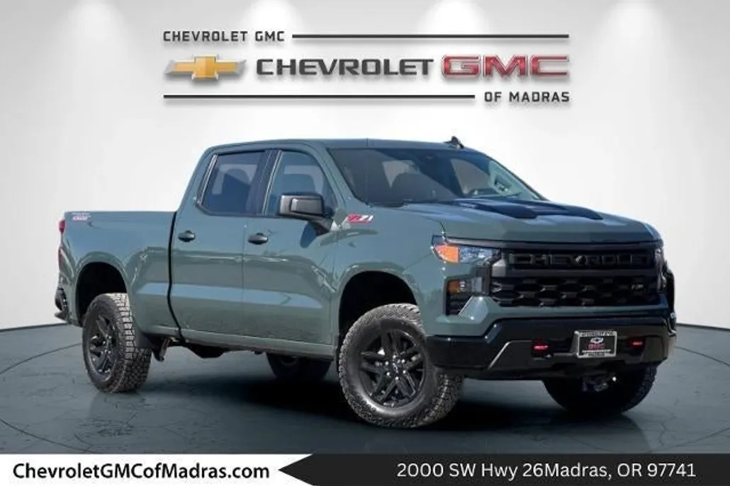 2025 Chevrolet Silverado 1500 Custom Trail Boss photo 1