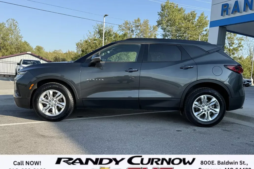 2019 Chevrolet Blazer Base 2LT photo 1