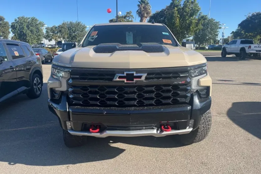 2022 Chevrolet Silverado 1500 ZR2 photo 1