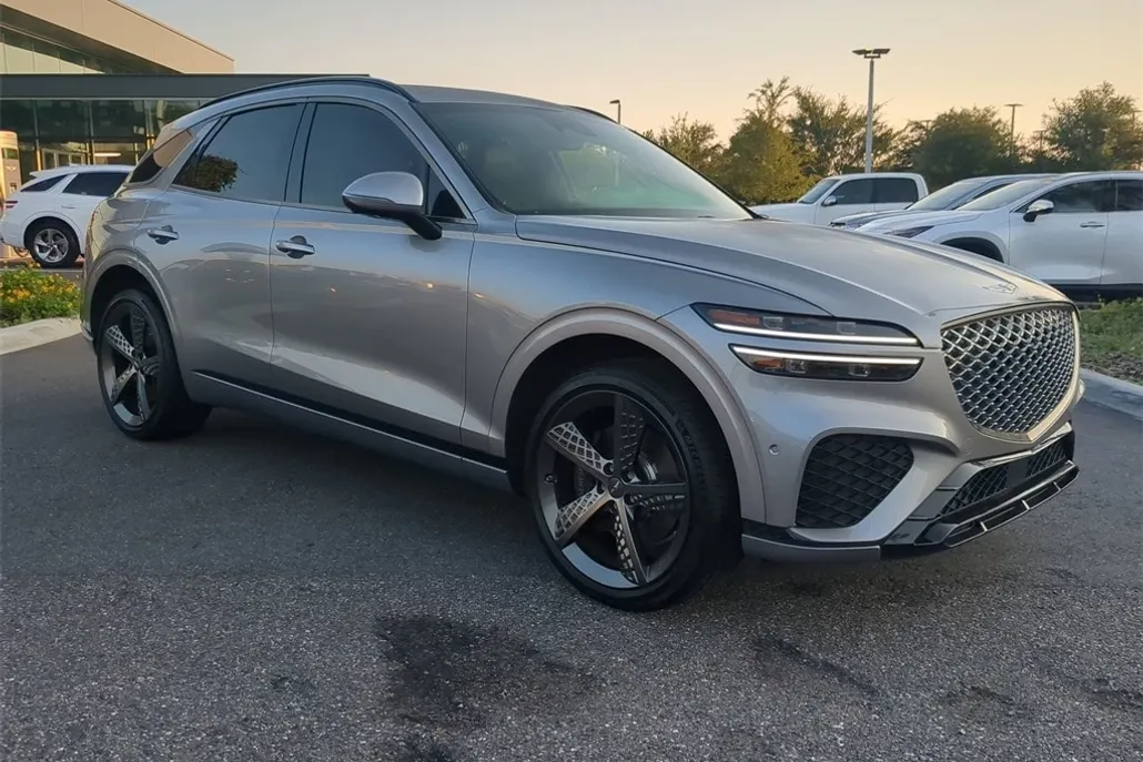 2023 Genesis GV70 3.5T Sport photo 1