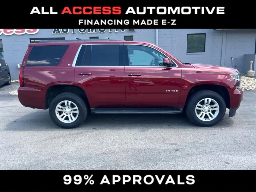 2016 Chevrolet Tahoe LT photo 1