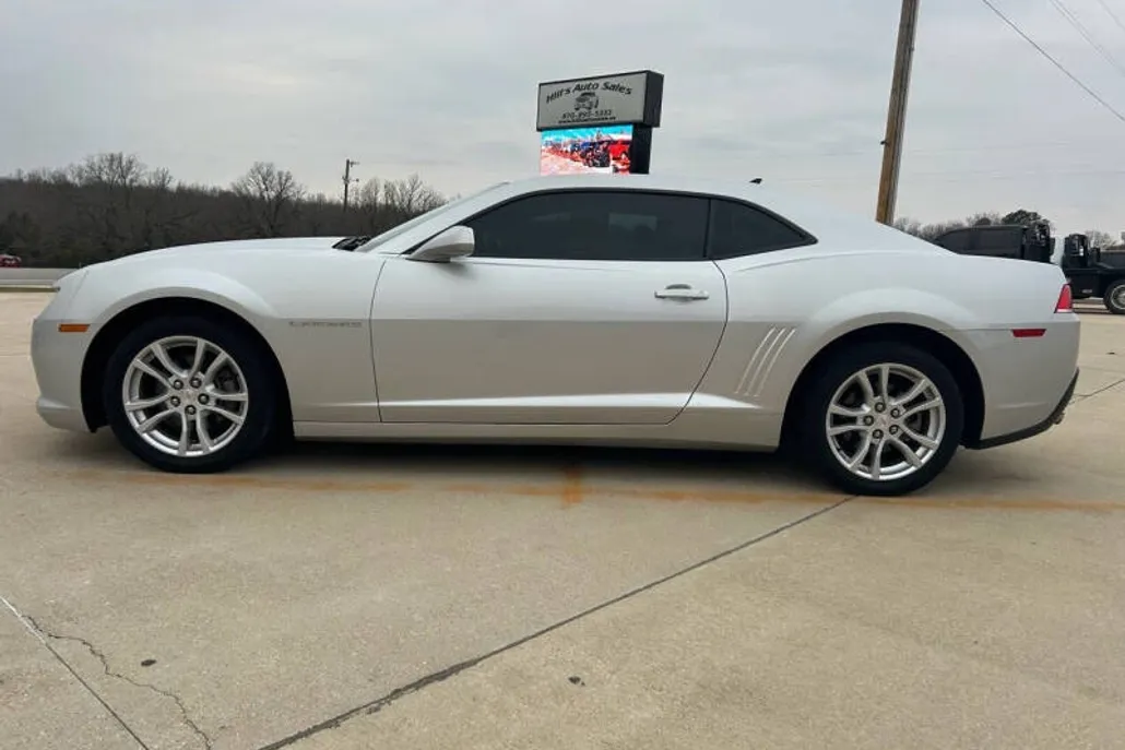 2015 Chevrolet Camaro Coupe photo 1