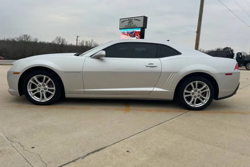2015 Chevrolet Camaro Coupe photo 1