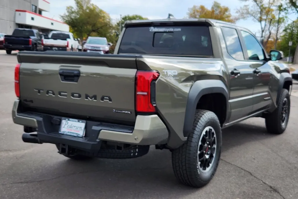 2025 Toyota Tacoma TRD Off-Road photo 1
