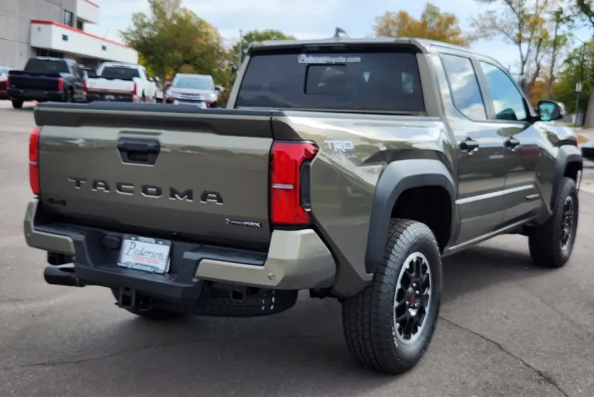 2025 Toyota Tacoma TRD Off-Road photo 1