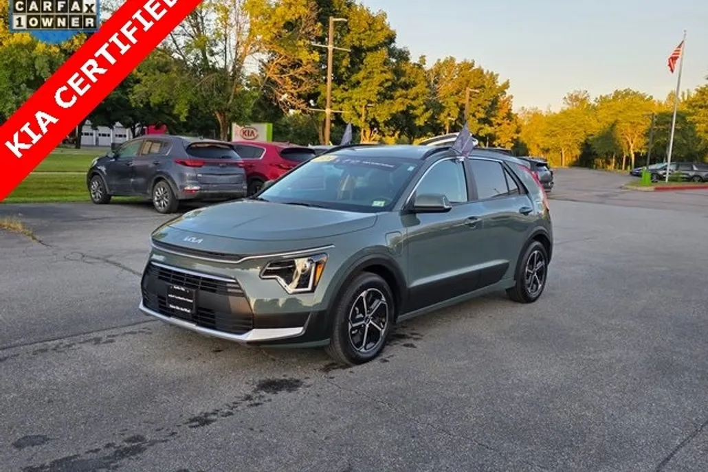 2024 Kia Niro Plug-In Hybrid EX photo 1