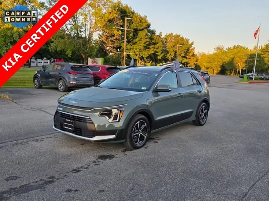 2024 Kia Niro Plug-In Hybrid EX photo 1