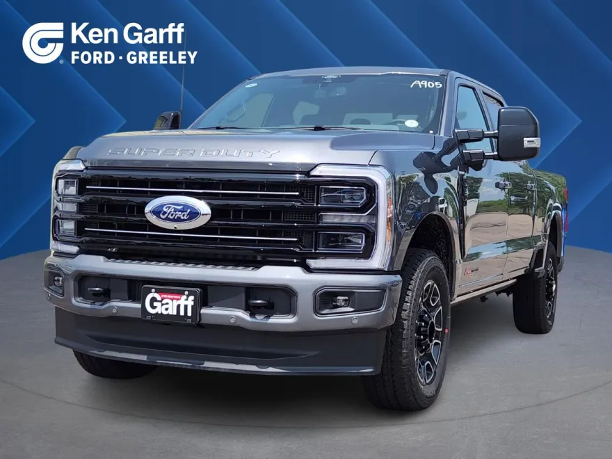 2025 Ford F-250 Platinum photo 1