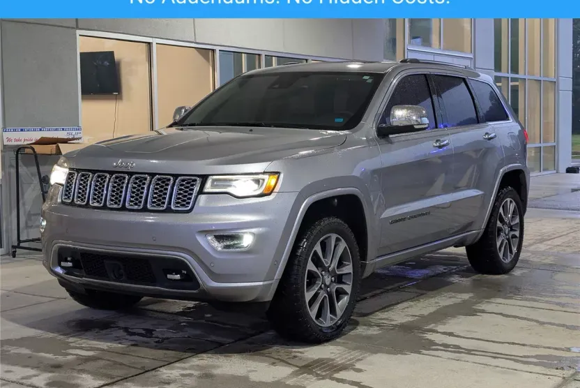 2017 Jeep Grand Cherokee Overland photo 1