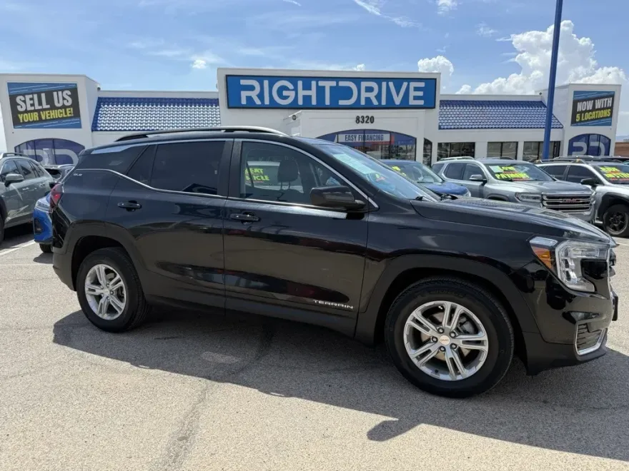 2022 Gmc Terrain SLE photo 1