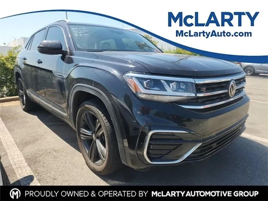 2022 Volkswagen Atlas Cross Sport V6 SEL R-Line photo 1