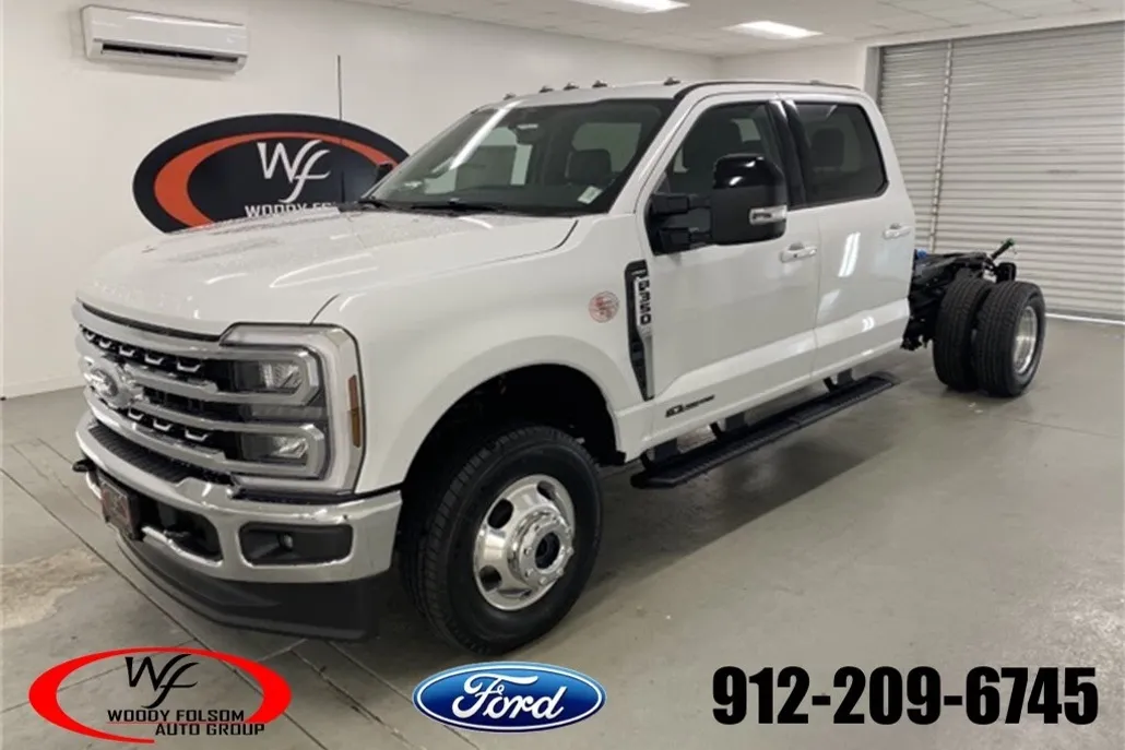 2025 Ford F-350 photo 1