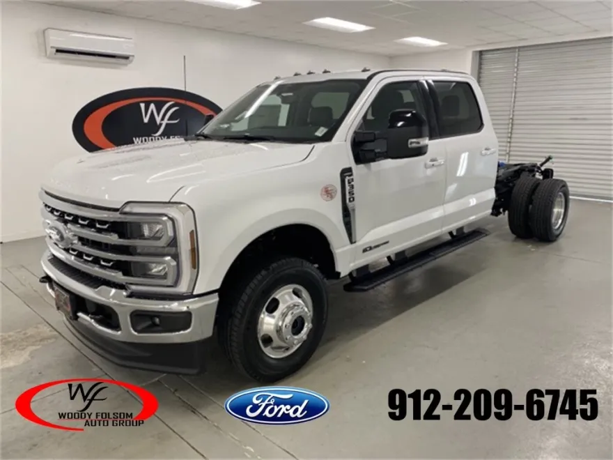 2025 Ford F-350 photo 1