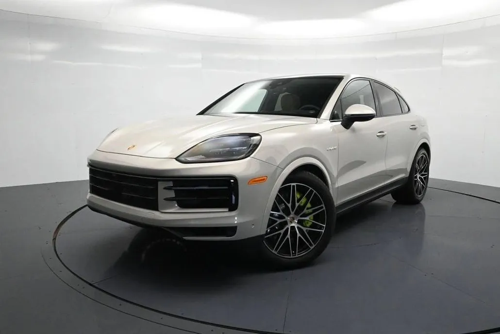 2025 Porsche Cayenne E-Hybrid Coupe photo 1