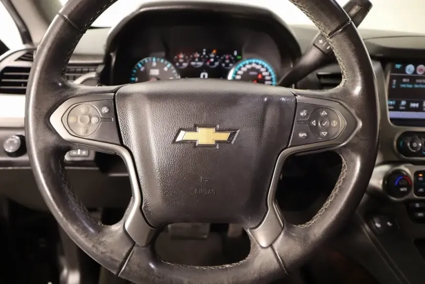 2017 Chevrolet Tahoe LT photo 1