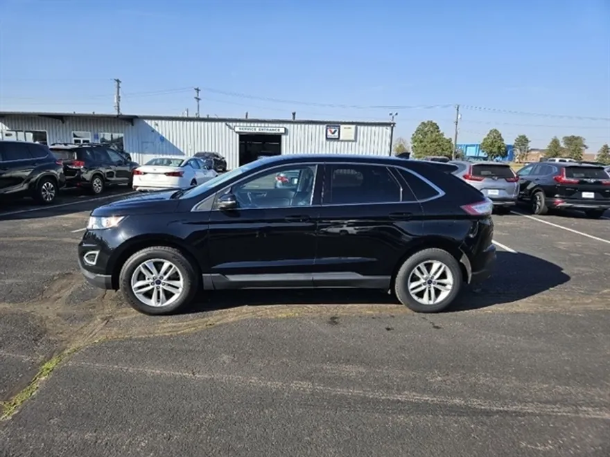 2016 Ford Edge SEL photo 1