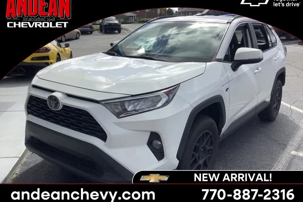 2021 Toyota RAV4 XLE Premium photo 1