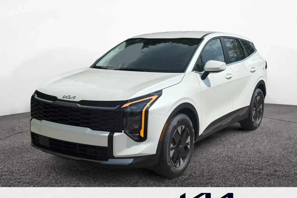 2026 Kia Sportage Hybrid LX photo 1