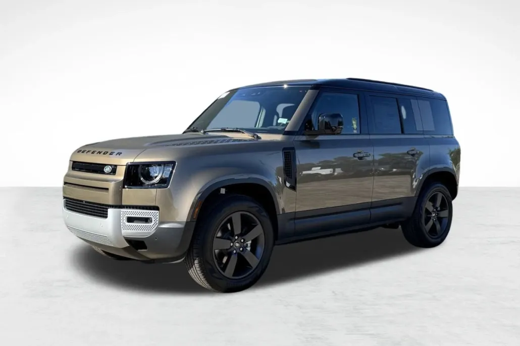 2025 Land Rover Defender 110 S photo 1