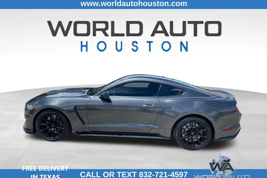 2016 Ford Mustang Shelby GT350 photo 1