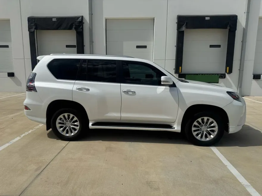 2021 Lexus GX 460 photo 1