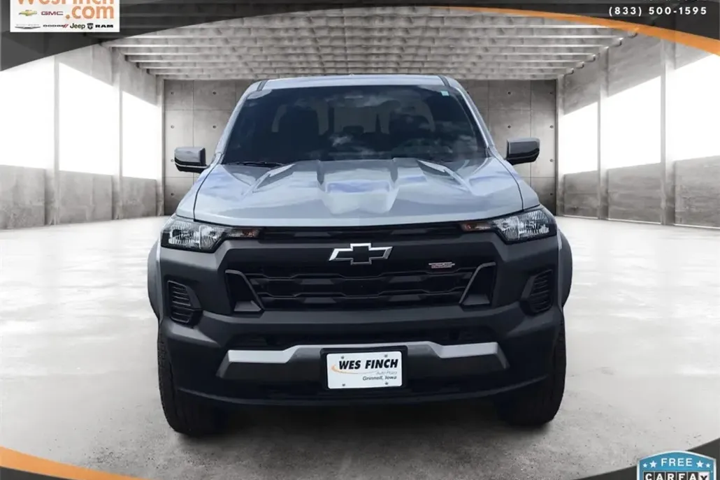 2025 Chevrolet Colorado Trail Boss photo 1