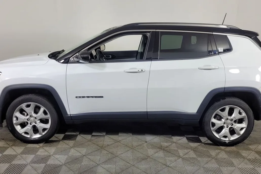 2022 Jeep Compass Limited photo 1