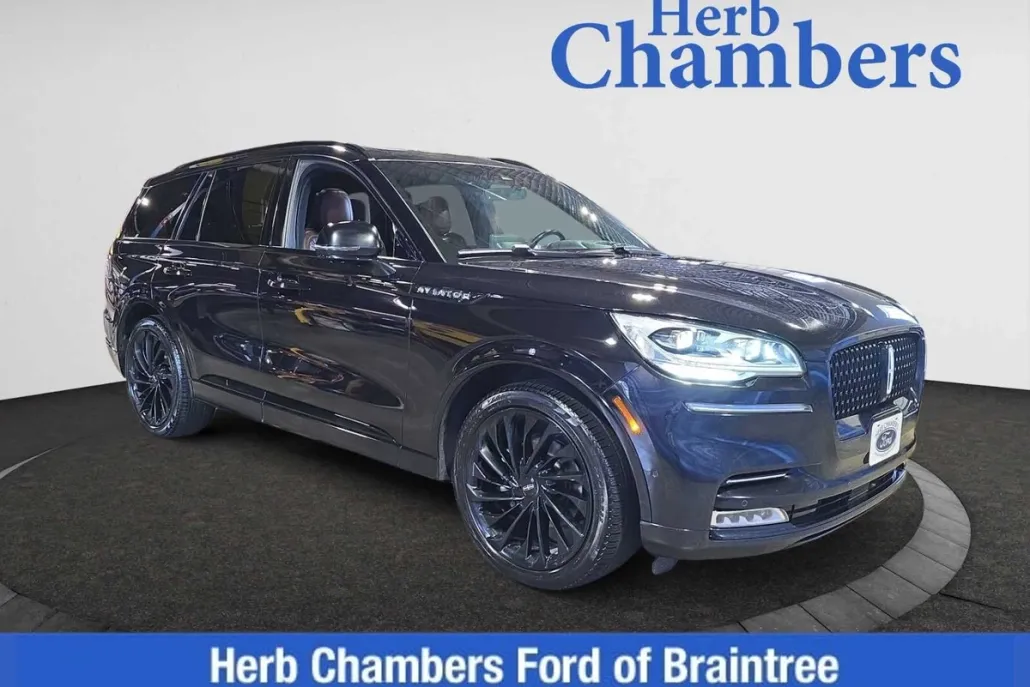 2023 Lincoln Aviator Reserve photo 1