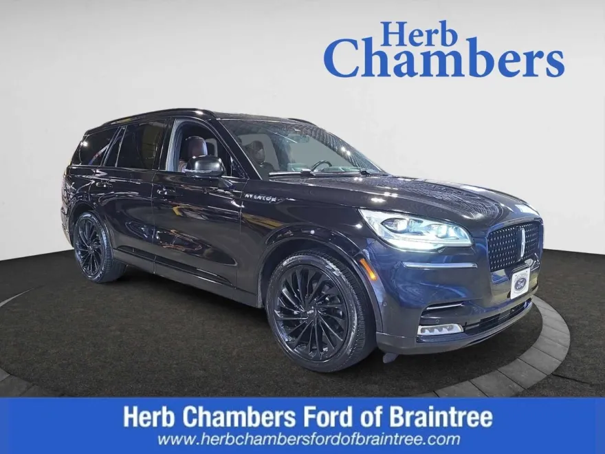 2023 Lincoln Aviator Reserve photo 1