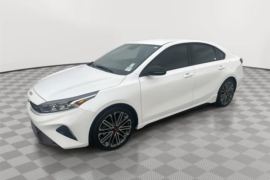 2024 Kia Forte GT photo 1